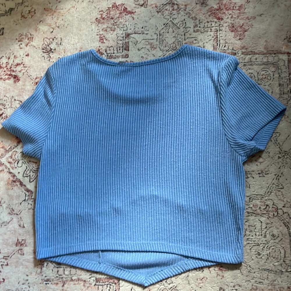 PacSun Cropped Tee - Picture 3 of 3